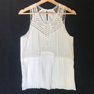 Freeway Top White Crochet Pleated Sleeveless Shirt